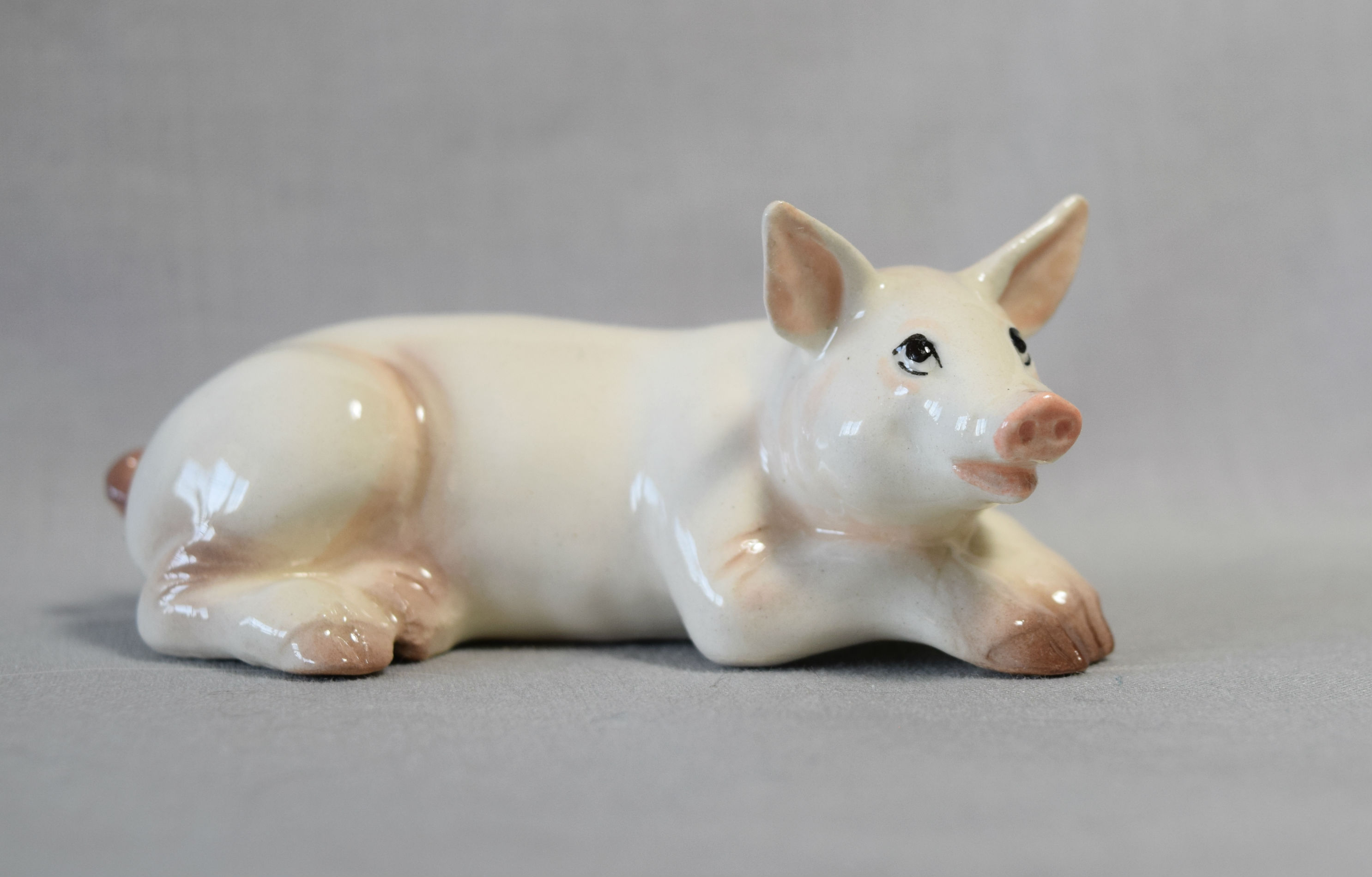 Pig Mama, reclining-image