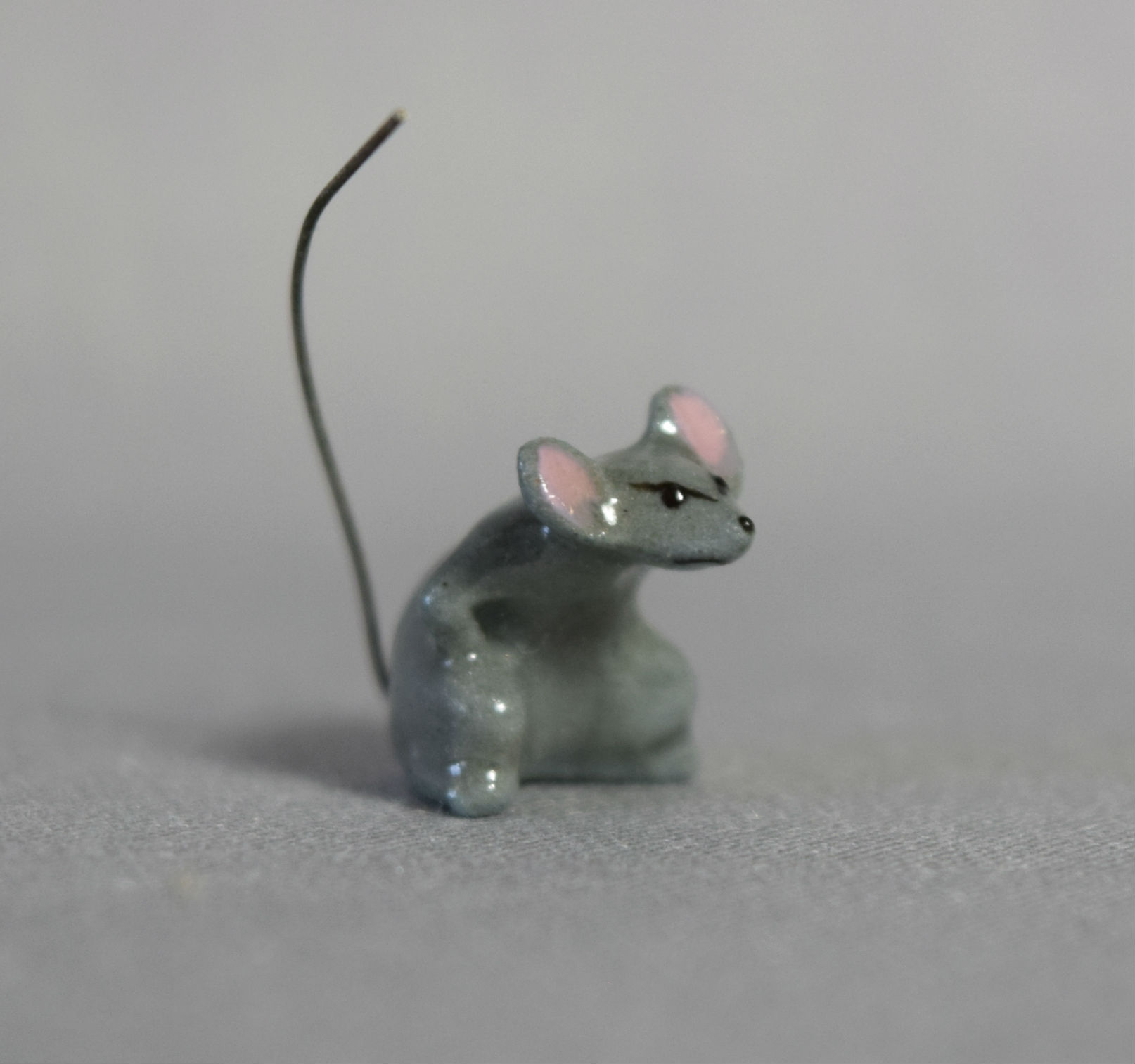 Mouse, nose forward-image
