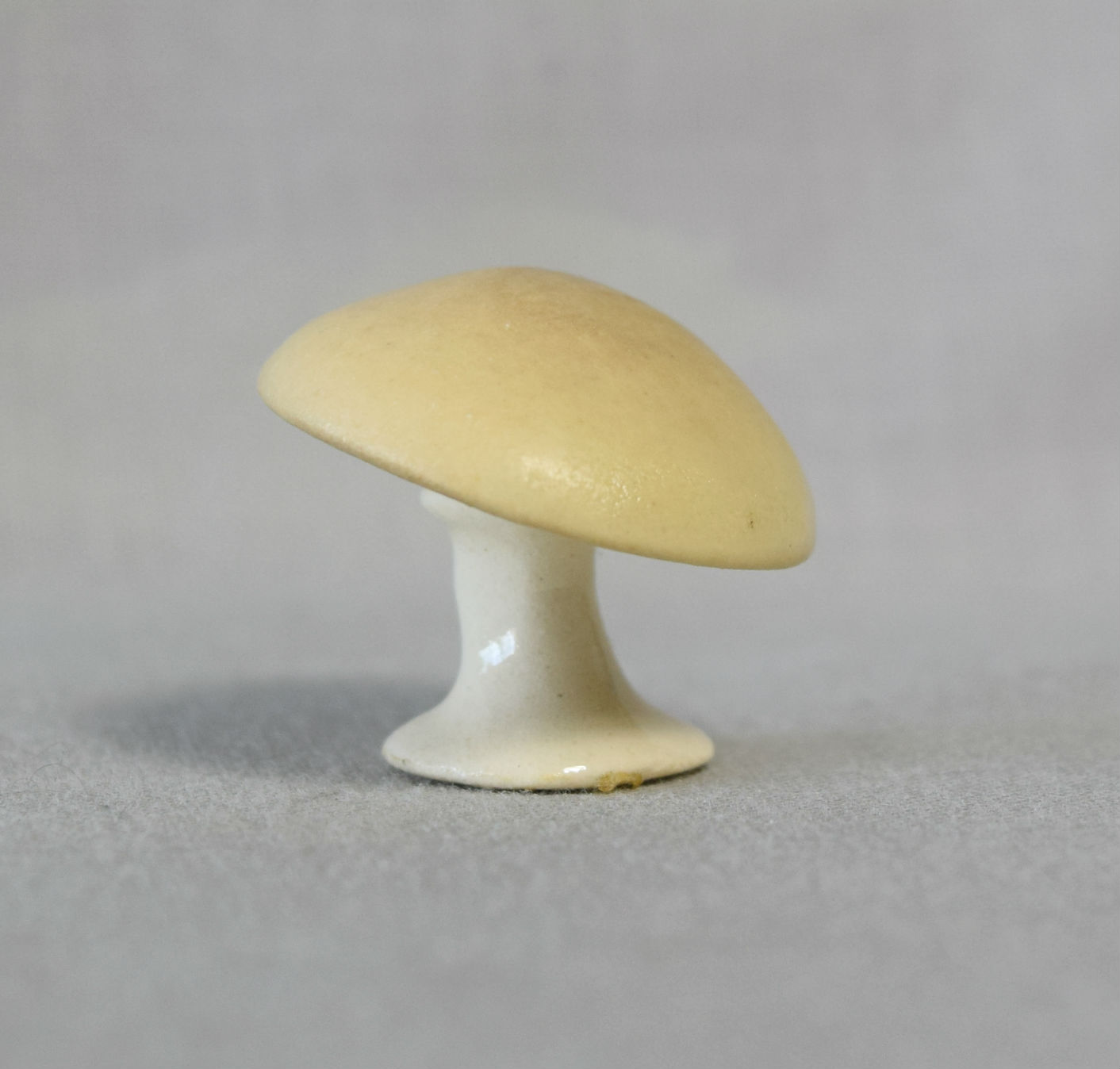 Toadstool, Small-image