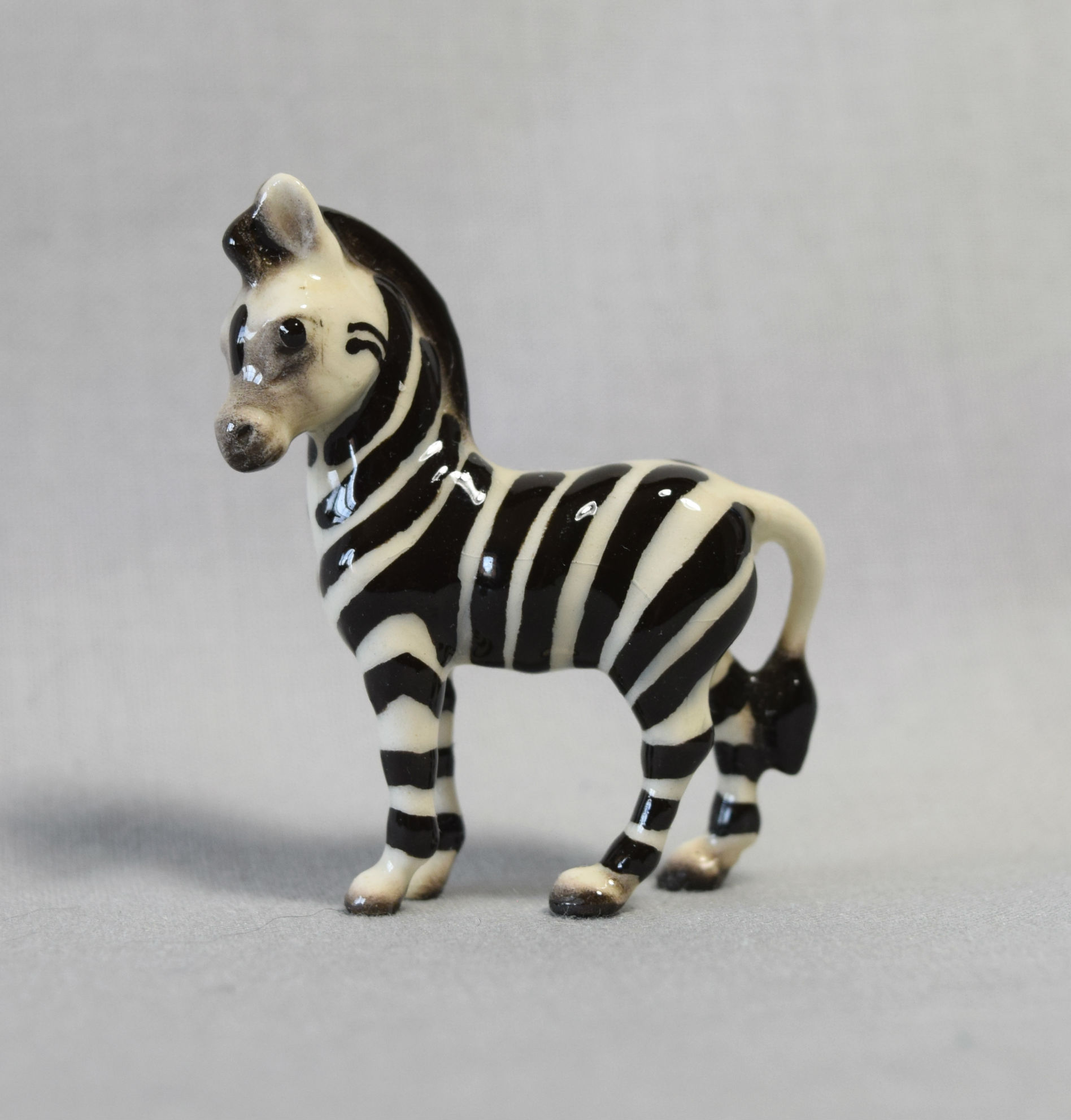 Zebra Mama, head down-image