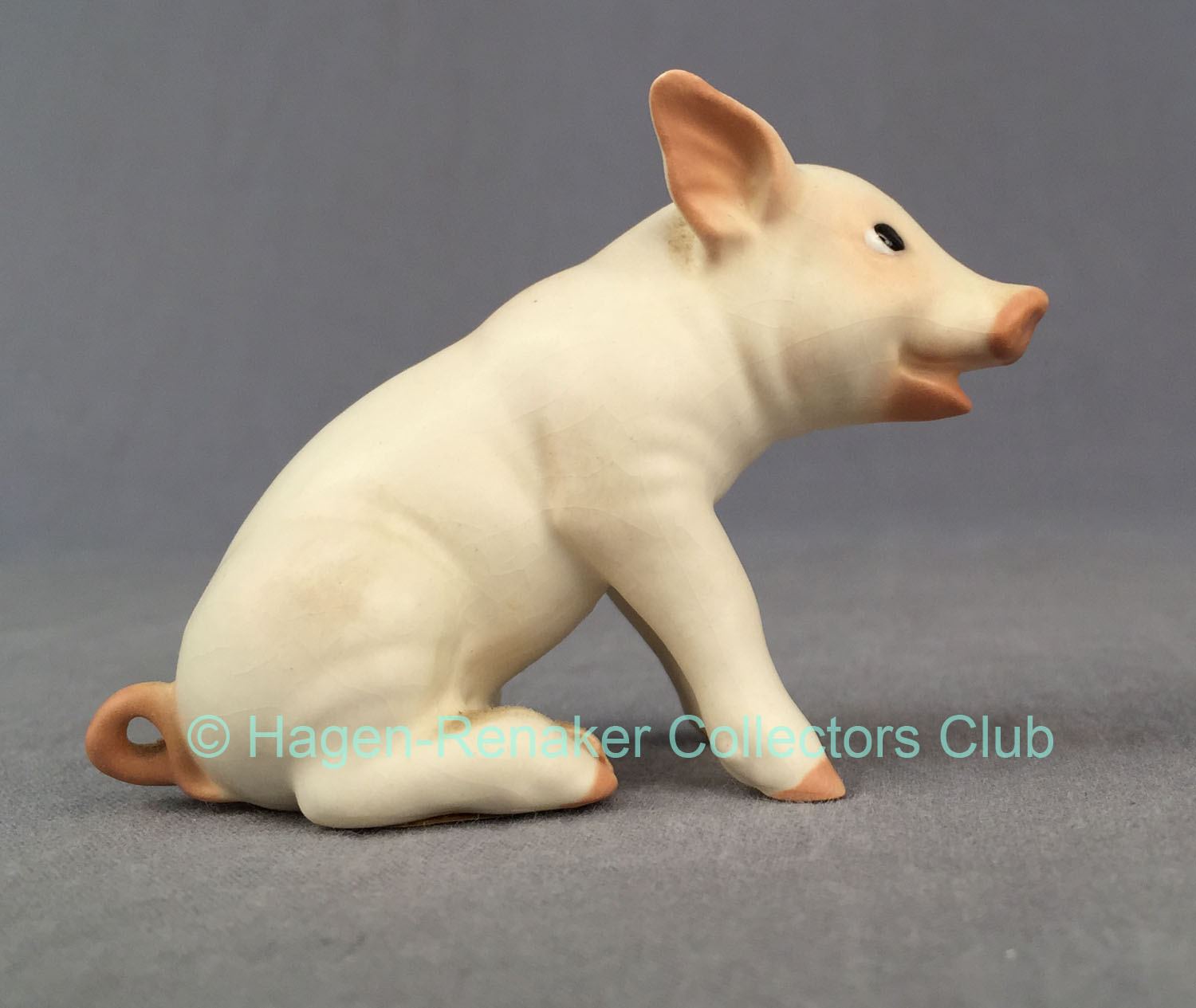 Piglet, Sitting-image