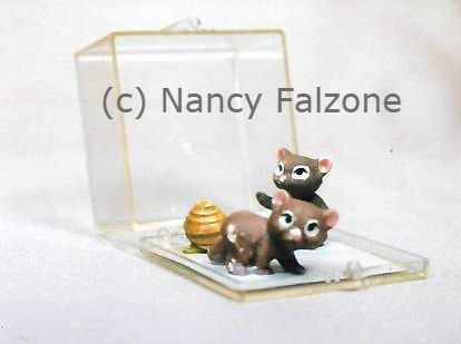 Boxed Bear Cubs and Bee's Nest Set-image