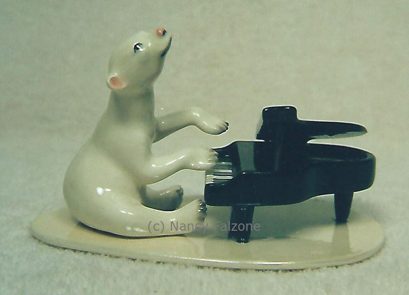 Polar Bear with Piano-image