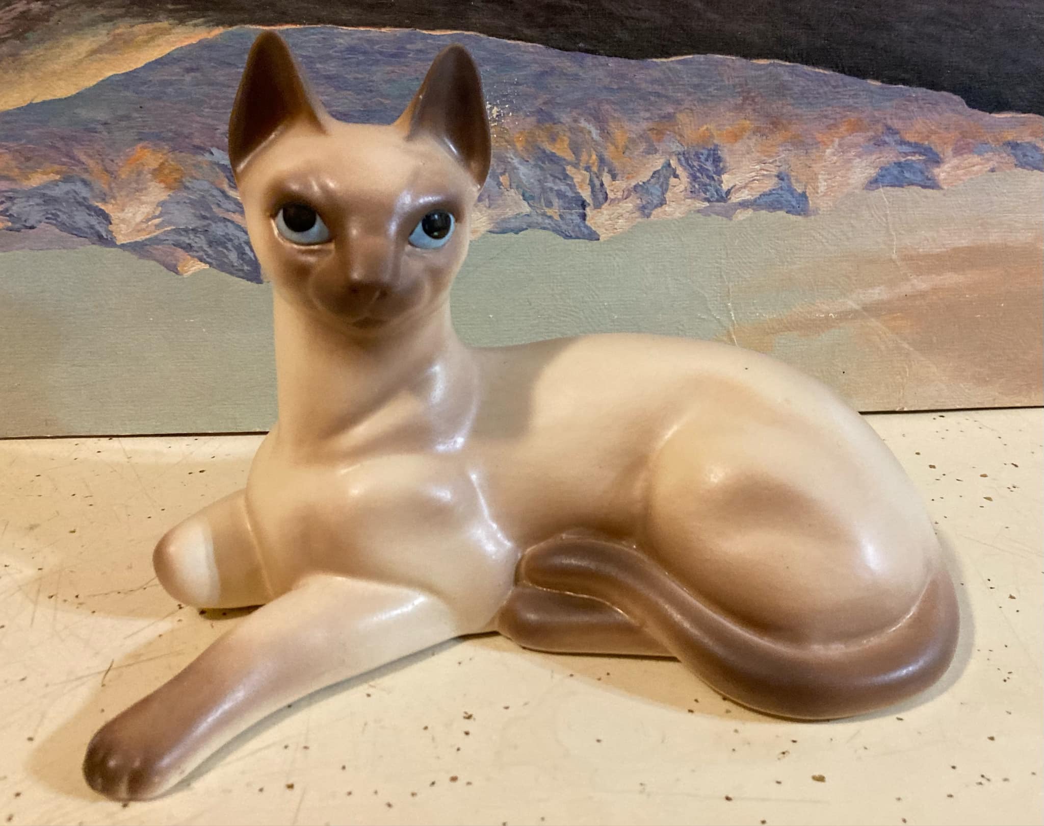 Cat, lying "San Su"-image